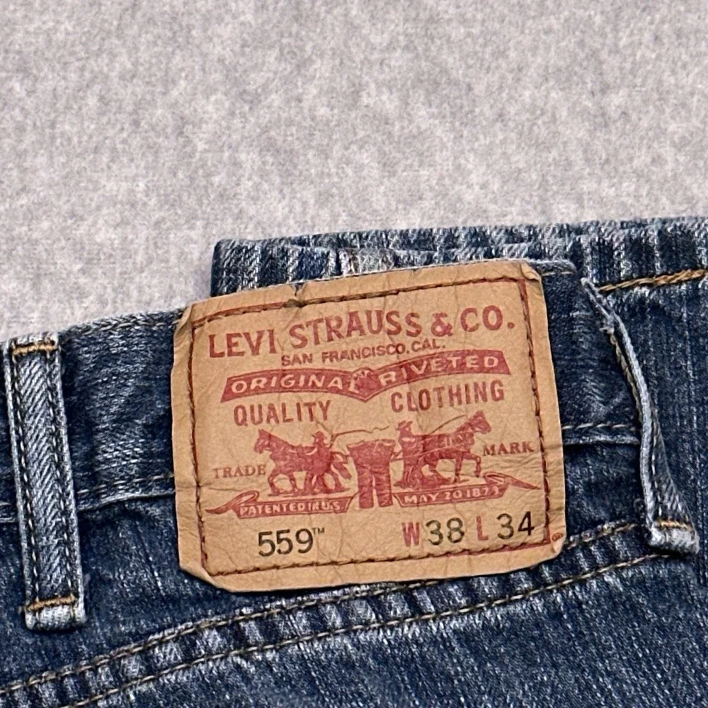Levis excellent pre